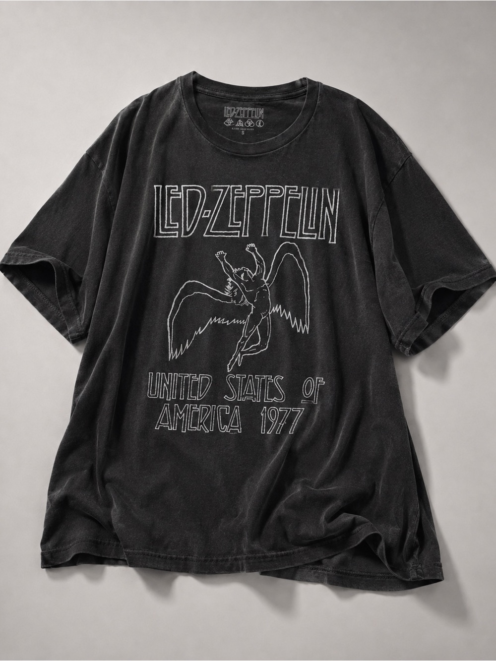 Band Tee! Led Zepplin Black Graphic Tee - NWT! Small